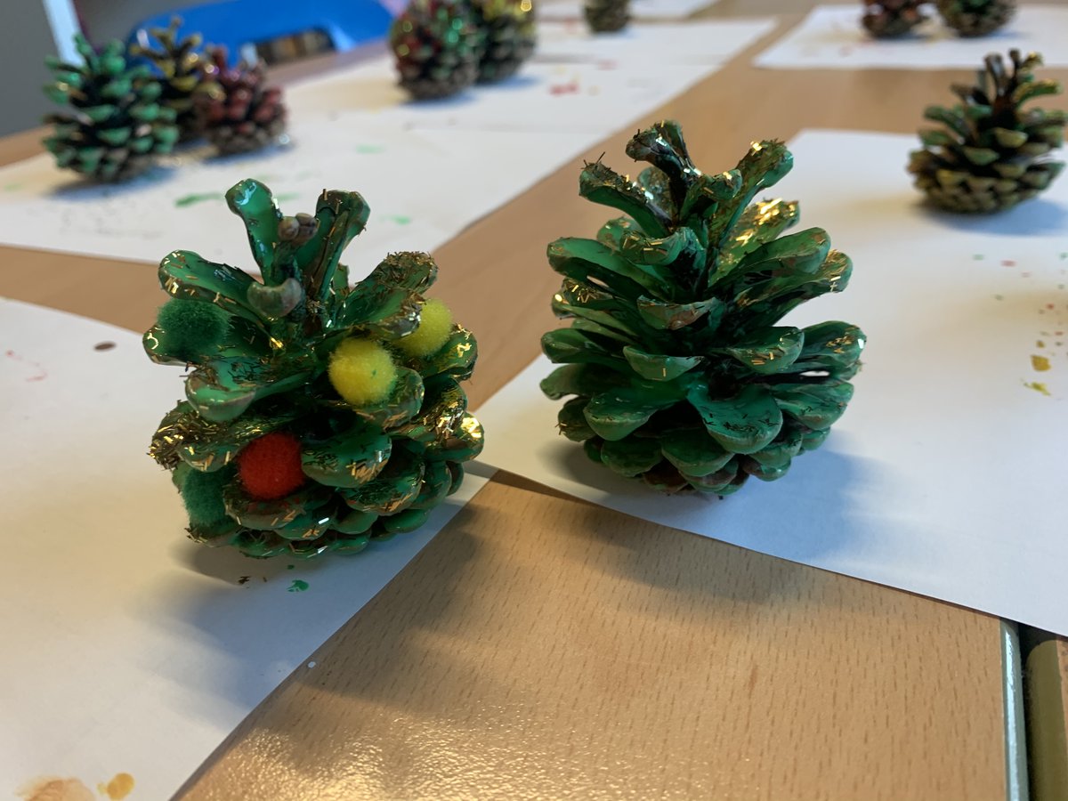 BranfilPrimary's tweet photo. 1 Lime have had lots of fun this week getting ready for the pantomime and doing Christmas crafts! Oh no they haven't! Oh yes they have!!! #BranfilValues #BVHappiness #BVQuality https://t.co/2qgjs3LZnz