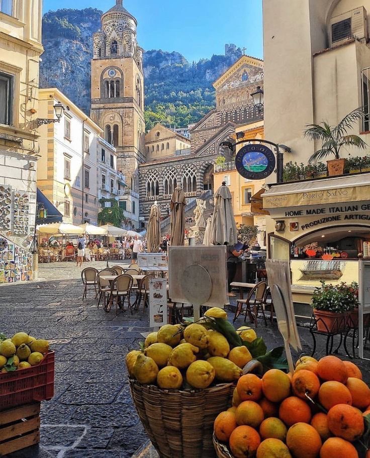 INTERIORPORN1's tweet photo. A trip to italy is needed 🇮🇹 https://t.co/hUx5RSlev9