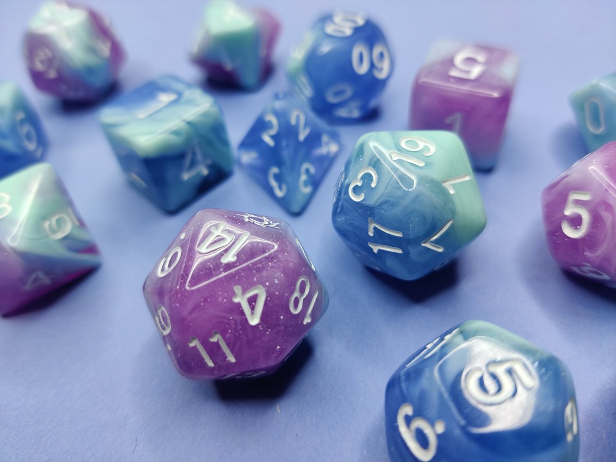 EclipseDice's tweet photo. Have you checked out our Starstruck sets in white yet? ❤️ Until Jan 1st you get a free random set on purchases of 40€ or more! #dnd #dice #ttrpg #polydice #dnd5e #5e https://t.co/BLjosYQUEz