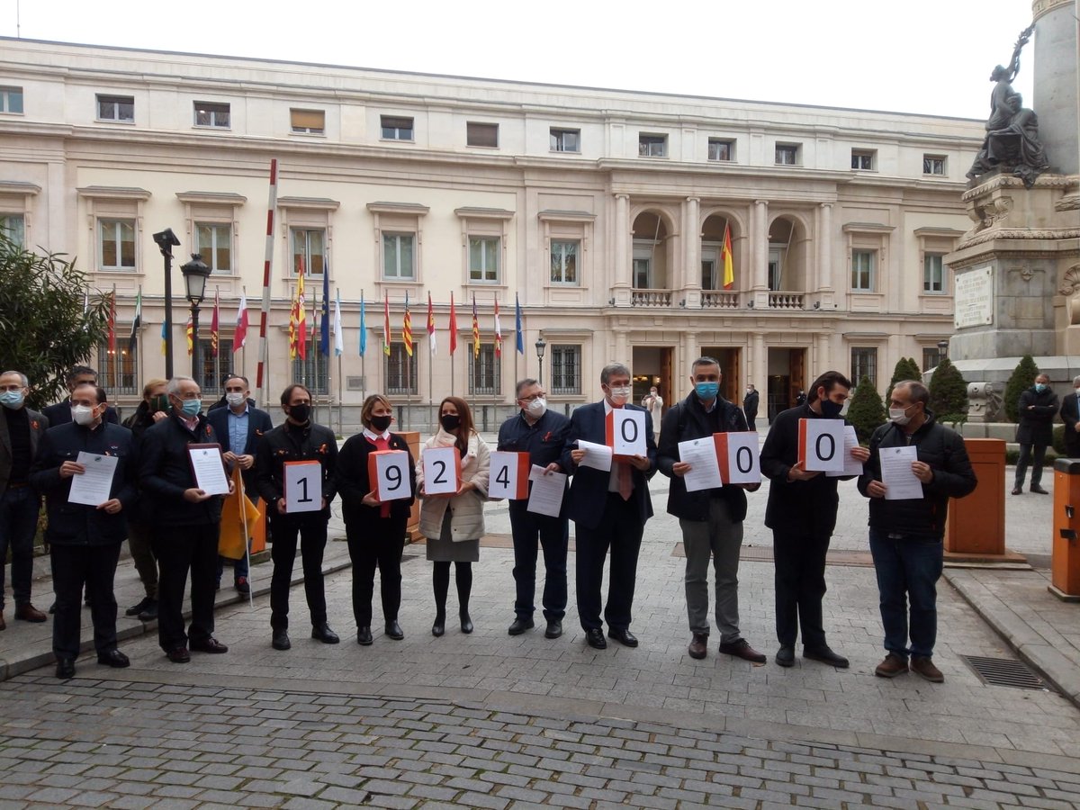 Más Plurales🧡 tweet media