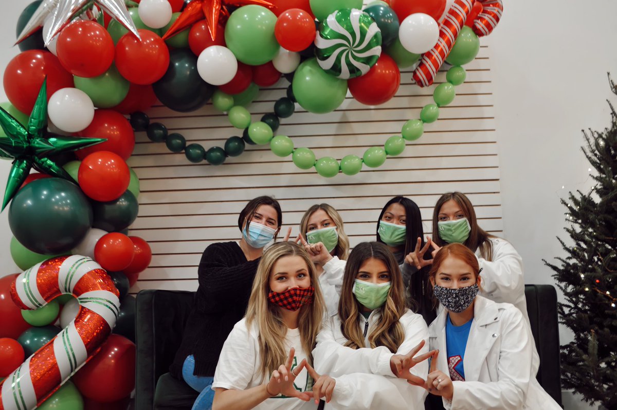 Sunday we had so much fun at Christmas with KD! 

Thanks to our VP-CS Avery Jeffcoat and @socialbitesconfections we were able to host a great holiday event and donate to @lumcfs! Thank you so much for everyone that bought tickets and donated! 

#kdbcia #aot #happyholidays