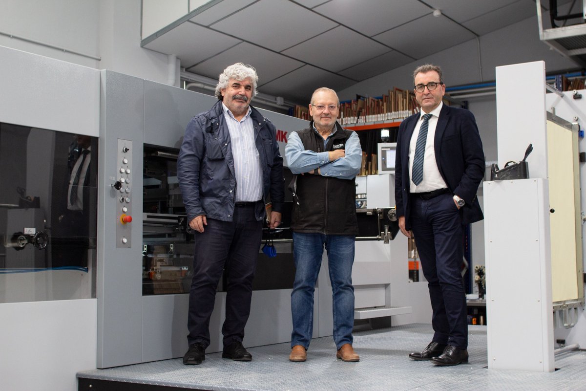Heideldruck's tweet photo. Vom Akzidenzdruck zum Verpackungsdruck. Temps Impresores entschied sich Anfang 2020 – kurz vor Beginn der Covid-19-Pandemie – in die Weiterverarbeitung von Faltschachteln zu investieren. Warum erfahren Sie hier https://t.co/d9WV9J2tUi
#Promatrix #packaging #packagingprinting https://t.co/tmRPZvuLm8