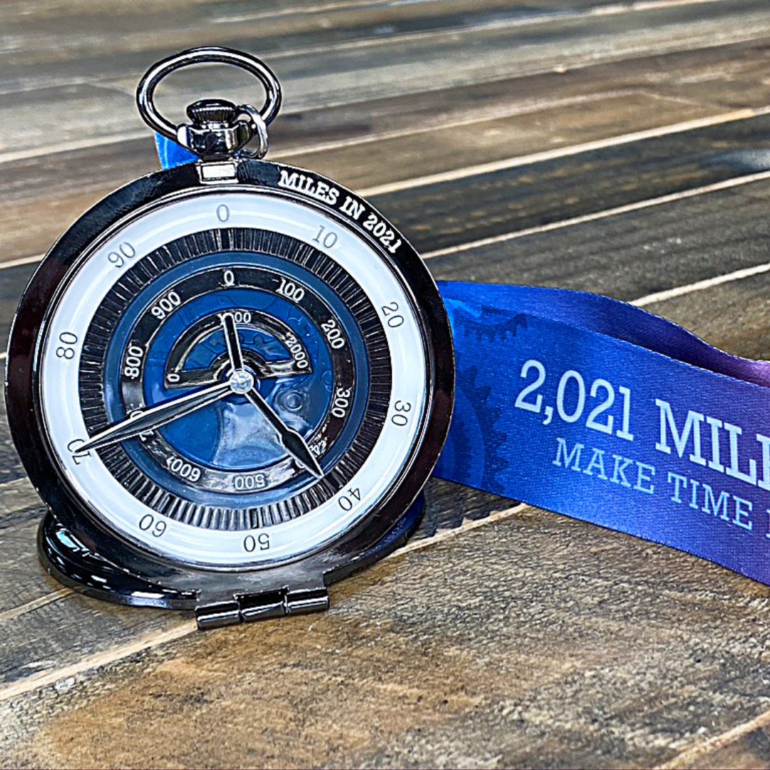 RunTheEdge's tweet photo. 2021 is right around the corner! Who is in for another Run The Year Challenge? We can't wait! And our awesome pocket-watch medal will help you #MakeTimeForFitness Throughout the year! https://t.co/TBViszkC6D
