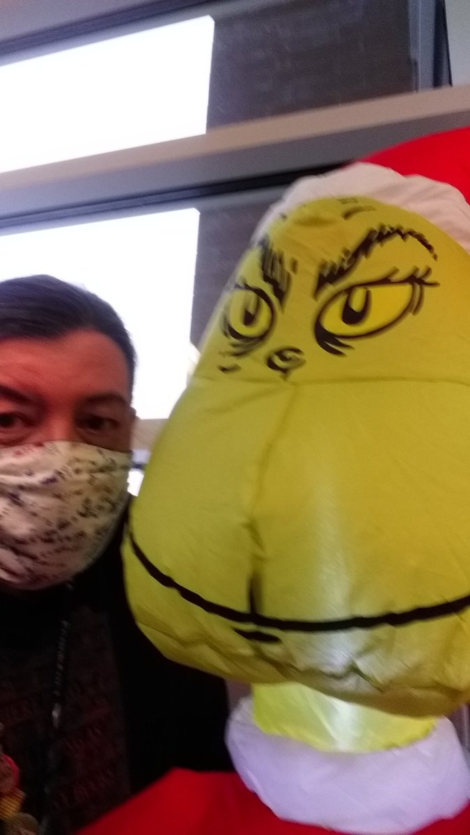 HCMSreads's tweet photo. Oh, hey there Mr. Grinch! #growhisheart #hcmspozsquad #hcmsgrinch https://t.co/UOFENi5lS9