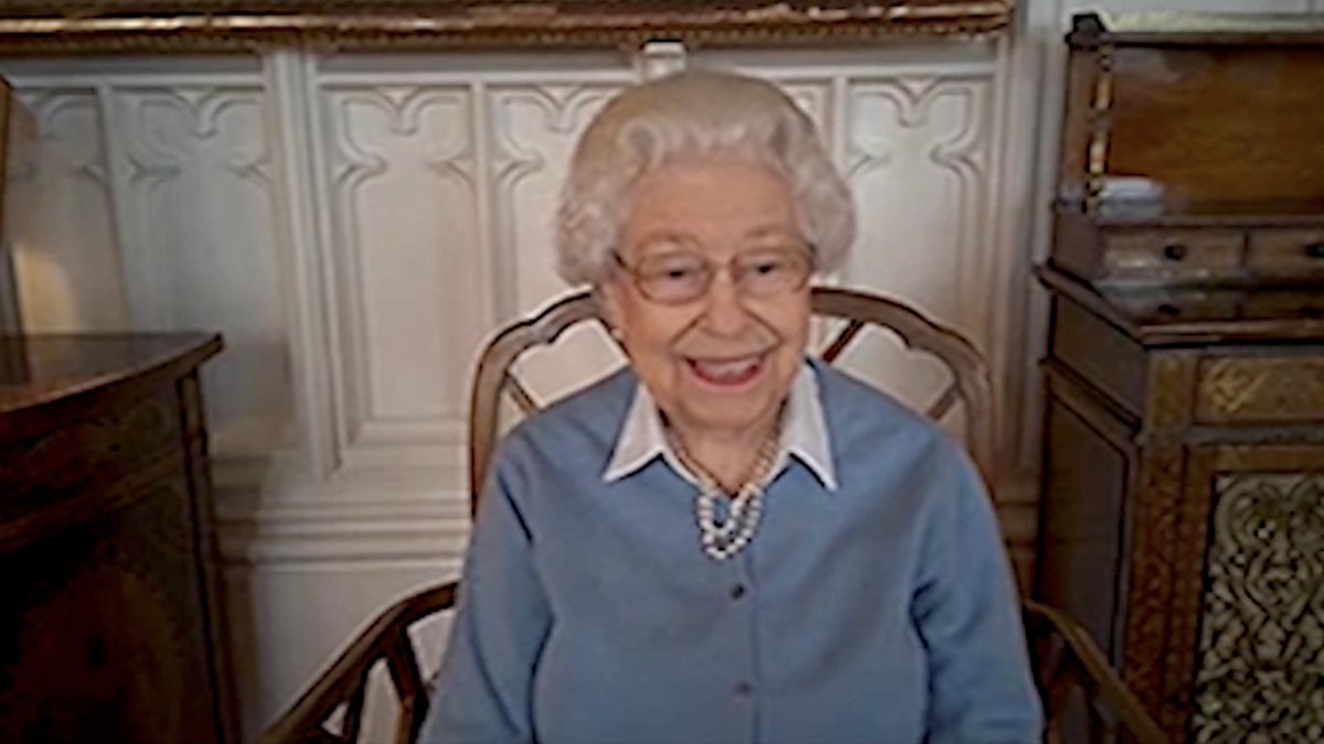 Wer hat auch so viel Freude an Videokonferenzen wie die Queen?