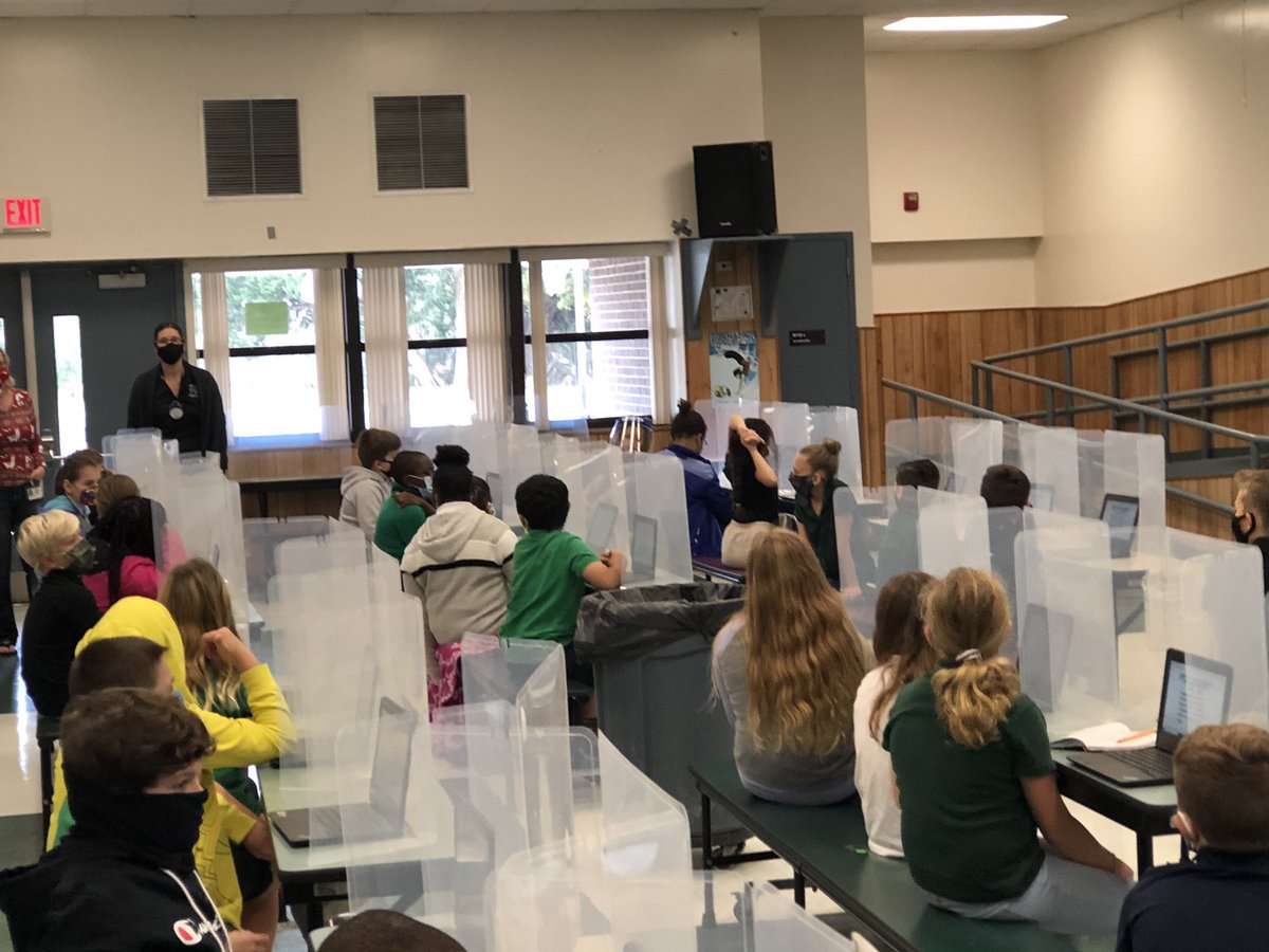 harleyteacher's tweet photo. SME Writes is in full swing! Discussing how to determine the purpose of our writing and how to keep us organized! @sugarmillpride #SMEwrites #wearea10 ππ»πΎ https://t.co/rmhRxNbnLl