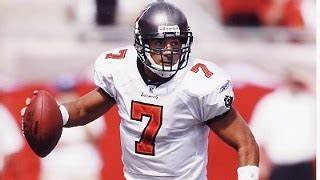 GridWeekly's tweet image. Qb Kenny Myers is looking good in his rookie campaign so far.  He leads the league in tds with 16 through 4 games with only 6 ints.  This young man seems to be coming out of Brady's shadow and starting his own legacy right off the start. @GridMBL #GWS