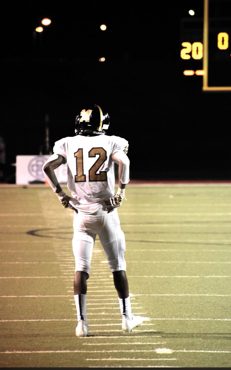 If slept on was person you would be looking at him...boy do i miss playing football😔  hudl.com/v/2EQz6s
