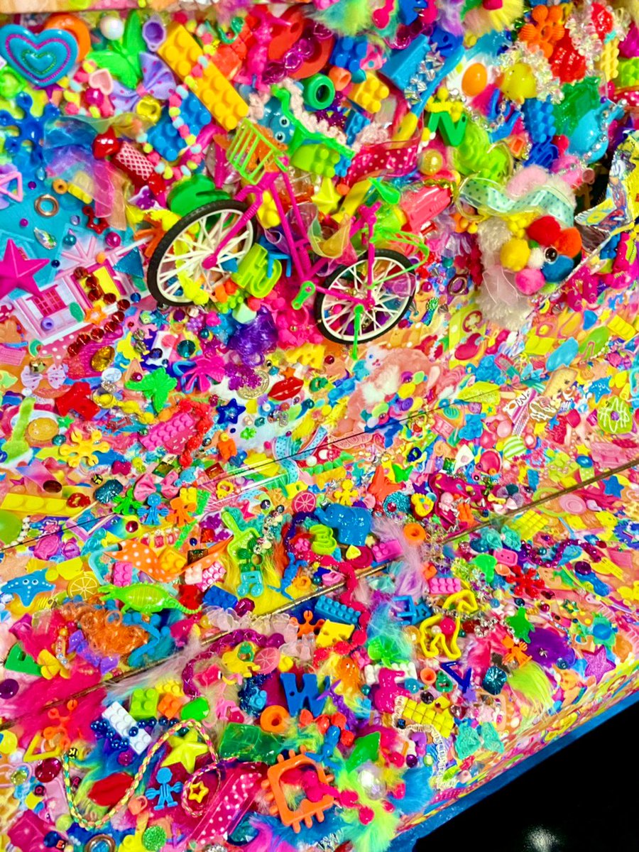 増田セバスチャン Staffより 増田セバスチャンが手掛けたjr木更津駅の駅ピアノが公開されました タイトルは Microcosmos Thank You All Kurkku Fields での作品展示がご縁となり実現しました お披露目セレモニーの様子はこちら 松本佳奈さん