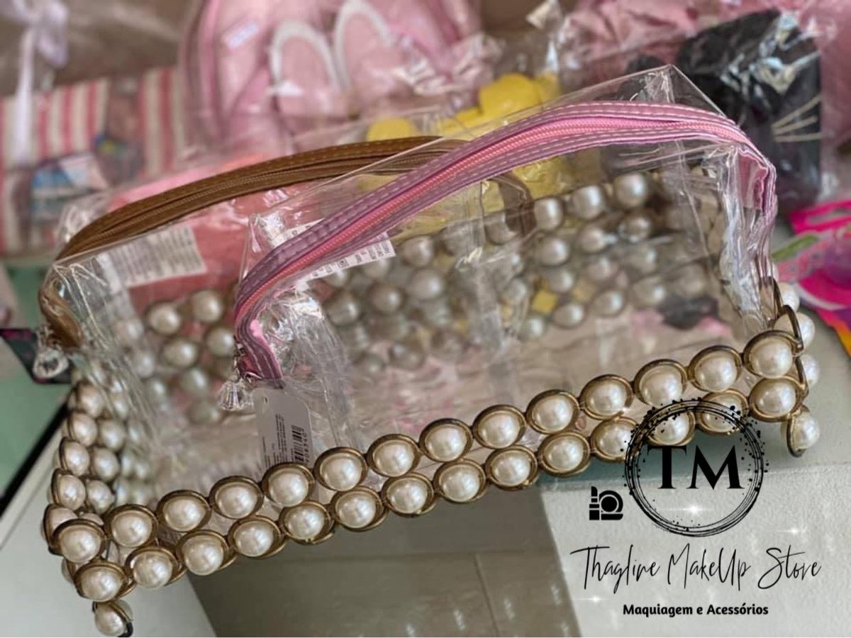 ✨Necessaire Transparente 
.
.
.
💰R$ 11,99 (cada) 
📱(21) 98262-8078
💳 Aceitamos Cartões