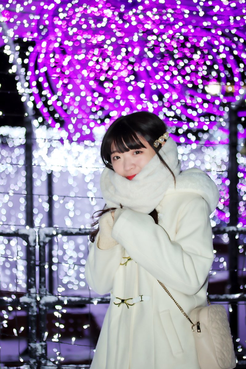 tetsu_501se3248's tweet photo. #イルミネーションの思い出
ななかちゃん
(大野ななか 3代目HAPPY少女♪ @happygirls_nana )
#LOOKBACK2019 #大野ななか #天使 #美少女 #イルミネーション #キリトリセカイ #ポートレート #写真好きな人と繋がりたい #再現像 ※縦構図 https://t.co/3jV9Qjzryo