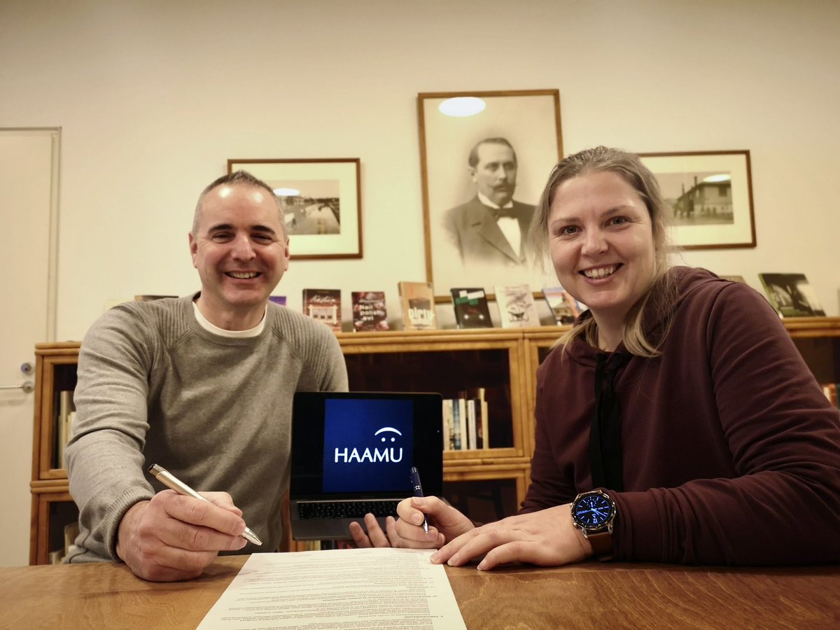 JohnSwallow66's tweet photo. Super excited to sign a publishing deal with Haamu Kustannus in Finland for a new book, with my new & awesome Co-Author Saana Jaakkola. Watch out for ’Aaveiden Rauma’ & ’Ghosts of Rauma’ in 2021!
https://t.co/7Pbd153Jd4
#aaveidenrauma
#raumastories
#ghostsofrauma https://t.co/IkPMdH5g8u