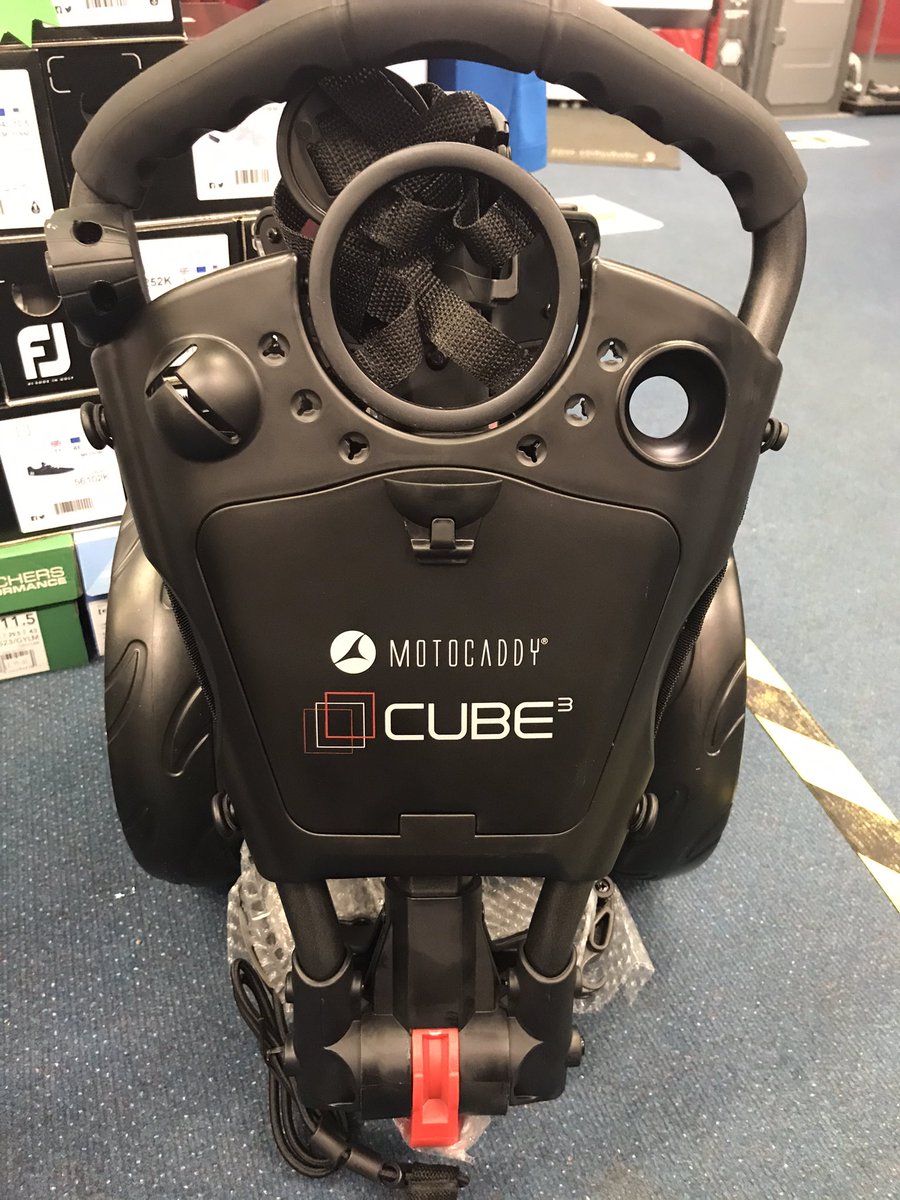 WragBarnProShop's tweet photo. New Arrivals & Thank you to @MotocaddyGolf for getting these CUBE 3 push trolleys to us before Christmas π We have 3 Blue & 2 Red left in stock! Call us or Message to reserve one for someone this Christmas #trolleys #golftrolleys #golf #3wheel #pushtrolley https://t.co/ENXgDYJVQ1