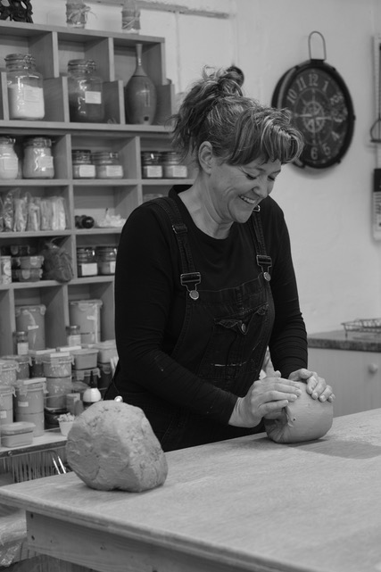 HMGSouthWest's tweet image. Small businesses are the beating heart of our economy.

If you&apos;re a small business owner, register on the @SmallBizSatUK business finder so that local people can #SearchLocal and find you 🔎

Sign up for free 👉 bit.ly/3fvxGCb

#ShopLocal 🛍️