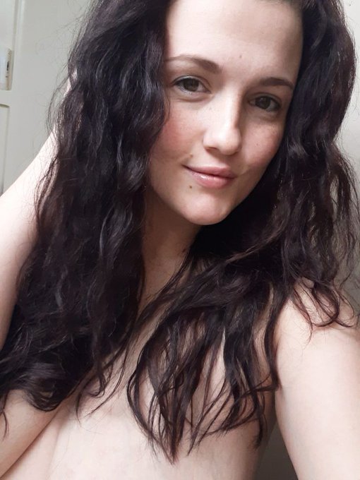 Good morning and happy hump day 😜🍑 subscribe to my onlyfans to see new content, 1 on 1 chatting, any<a href="/tag/humpday"class="tags"><span>#humpday</span></a><a href="/tag/sugarbabies"class="tags"><span>#sugarbabies</span></a><a href="/tag/onlyfan"class="tags"><span>#onlyfan</span></a><a href="/tag/onlyfansgirl%20"class="tags"><span>#onlyfansgirl </span></a>