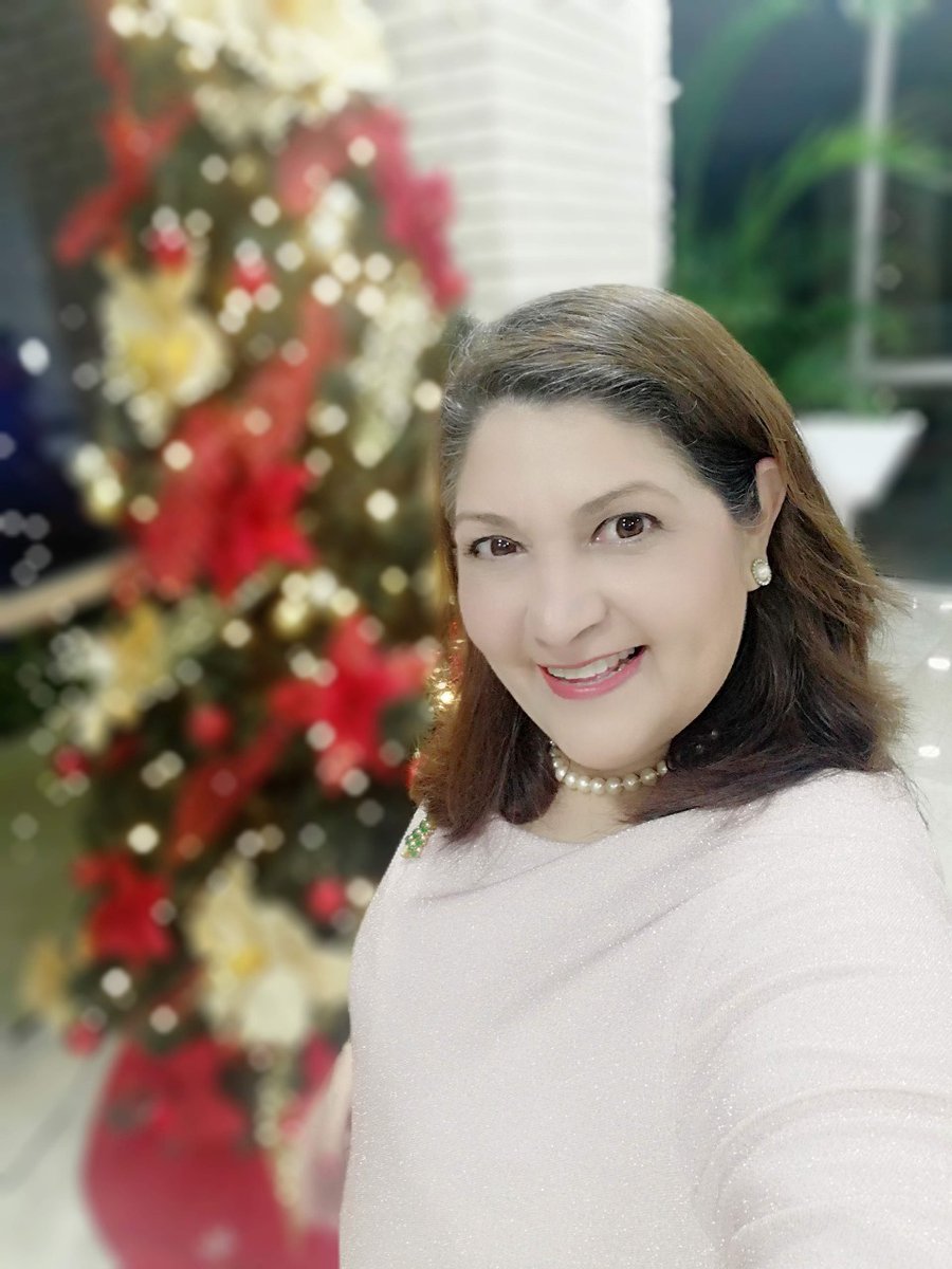 DialogusCI's tweet photo. El Team #DialogusCI se complace en anunciar que nuestra colega @yanynrincon ha sido reelegida como Coordinadora General de la Comunidad @DialogusCI por el periodo 2021-2022. Felicitamos a Yanyn quien, entre muchas cosas, lideró el exitoso #CONCIN2020. #ComunicaciónInterna. https://t.co/4BscAm6kHX