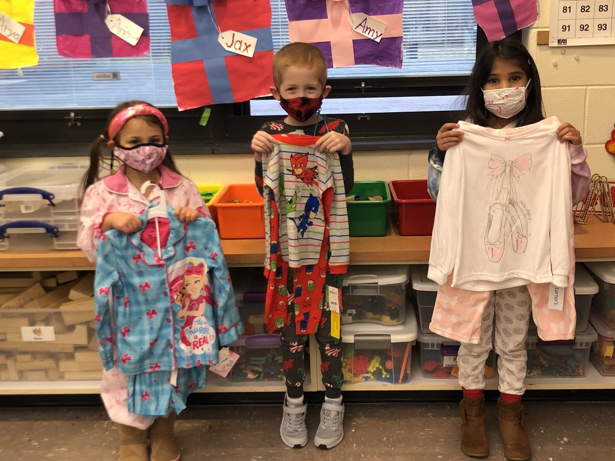 saralizbright's tweet photo. Pajama Day starts now! Thank you for your donations, Bobcats! 🐾 #itsgottabeBHE https://t.co/fSdcuKRETT