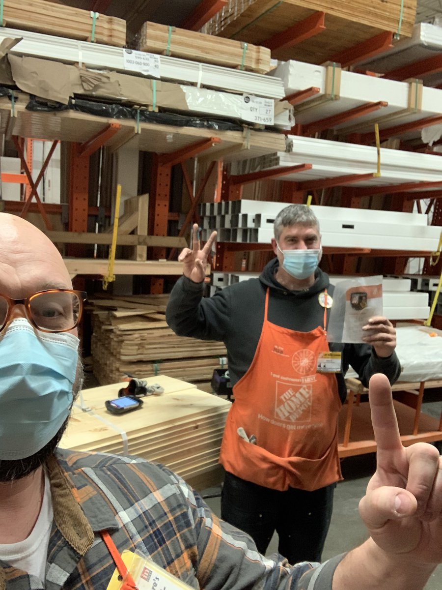 Recognizing Mike from D21 for showing why it’s important to walk the SRC with quality, every day! Thank you Mike for keeping our associates and customers safe!#Safetyisachoice <a href="/Henderson20Dave/">David Henderson</a> @TracieD317 <a href="/JonathanMeeh/">Jonathan Meeh</a> <a href="/Debs8561/">debbie</a> <a href="/deanne_clawson/">Deanne Clawson</a> <a href="/PattyMc8561/">Patty McQueary</a>