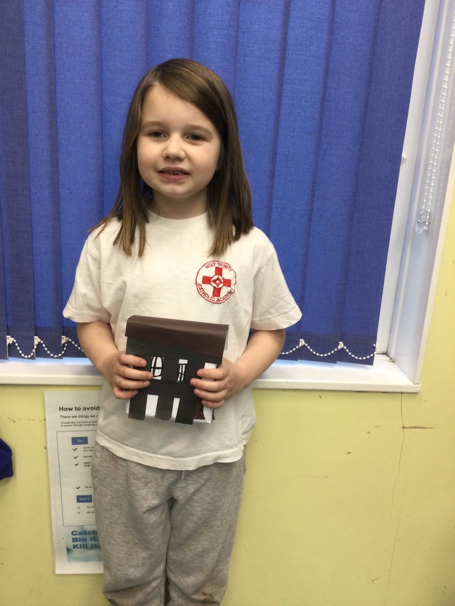 HTAClassWebster's tweet photo. We have had a great DT today recreating Tudor houses! We learnt about the timbers and daub and tried to reflect this in our creations. #HTADT https://t.co/lKx0L4lYHW