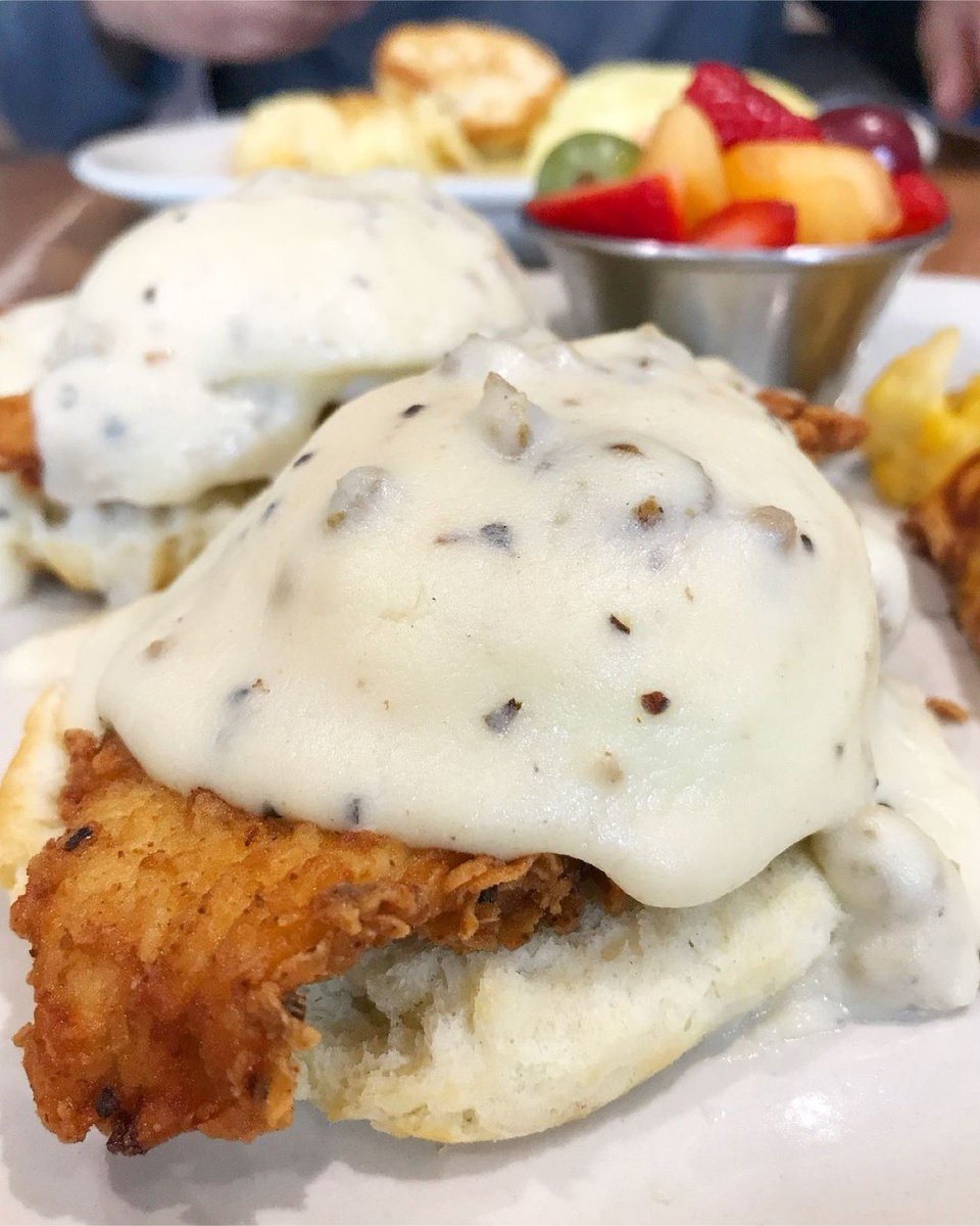 Good luck to all of our Fulshear students during finals and completing such a tricky semester! Come celebrate at @TFulshear with the fam. We’ll catch you at brunch, how about that?! 😬😉🍳 

“Cash me at brunch, how bout dah...”

📷: Southern Fried Arnold