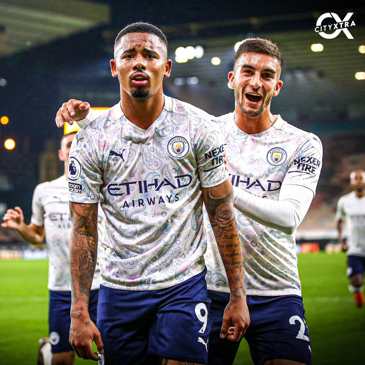 What I want to see is Gabriel scoring in every game, but he can't do that because he plays outside the box and when he is in he's like a Ghost.. HiddenDon't get me wrong I'm a big fan of him but I expect much more than delivering and dribbling