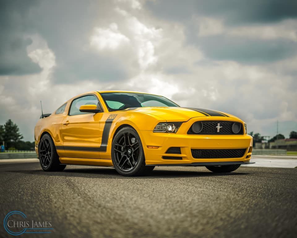 steedaautosport's tweet image. Some #Boss302 love from Chris J. and his #SchoolBusYellow Boss! Who thinks they should bring back the Boss for the #S650? 😍 

2011-14 Mustang Parts --&amp;gt; buff.ly/3o77iS0

Owner: Chris J. | @chrisjames_automotive

#boss302mustang #boss302 #steeda #fordperformance