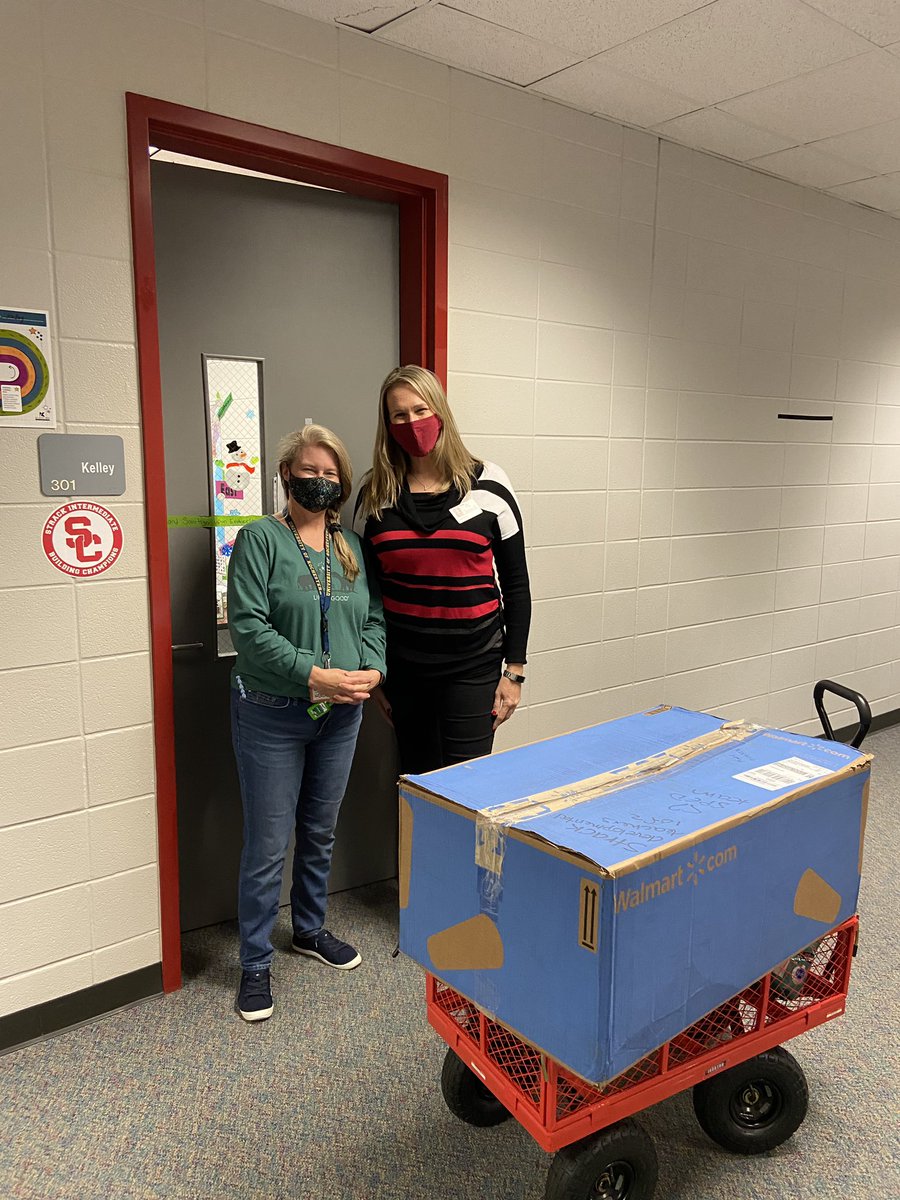 “Joy to the Teachers”. Special deliveries in <a href="/KleinISD/">Klein ISD</a> recognizing and celebrating Developmental Teachers. “They may forget what you said but they will never forget how made them feel”. Thank you for all you do! #kisdteamSpedP2P #KISD_Special_Ed #KleinFamily #kisdmagicalmoments
