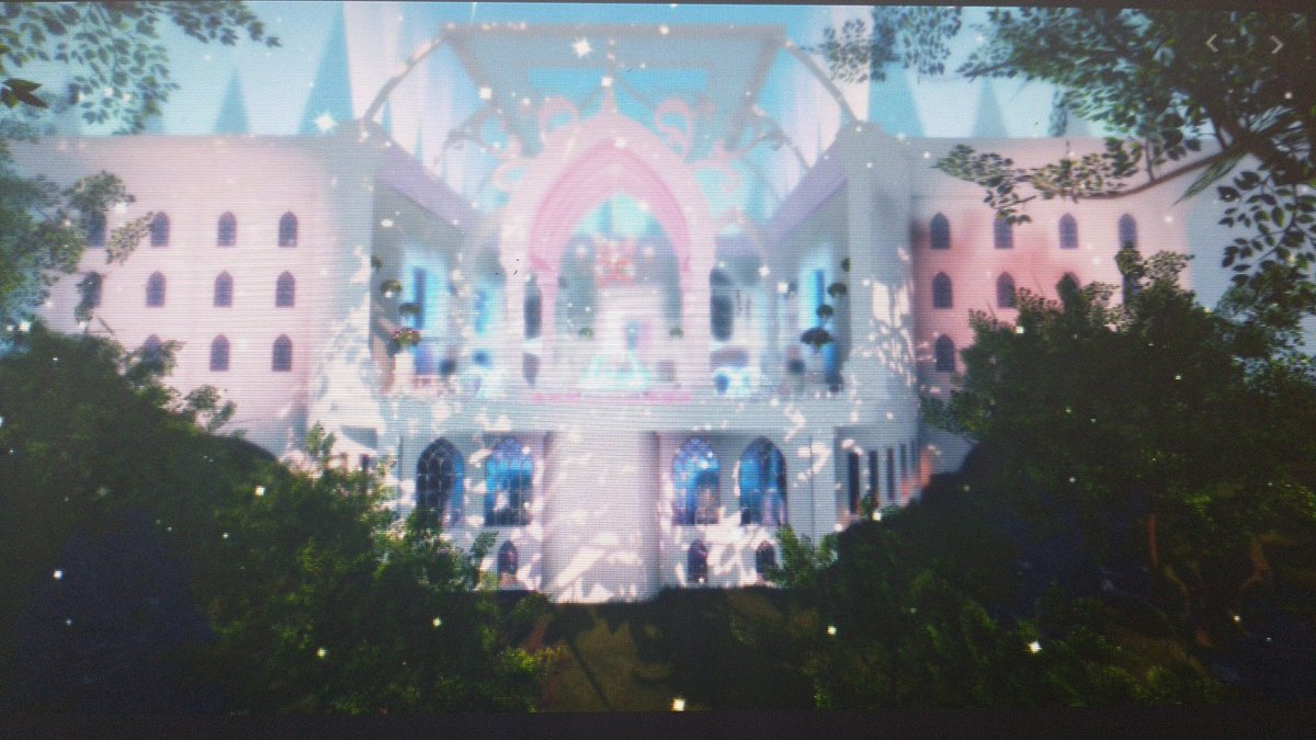 SofiaChans's tweet photo. New school https://t.co/s1tUT6qq0R