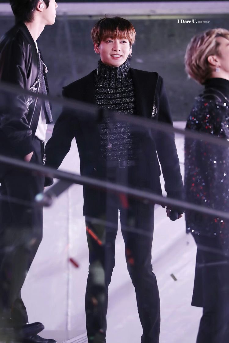 Jungkook as the emoji; a thread