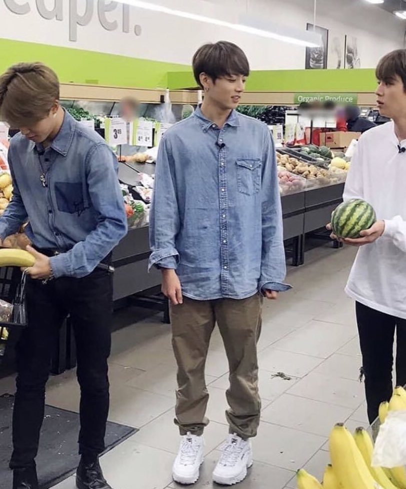 Jungkook as the emoji; a thread