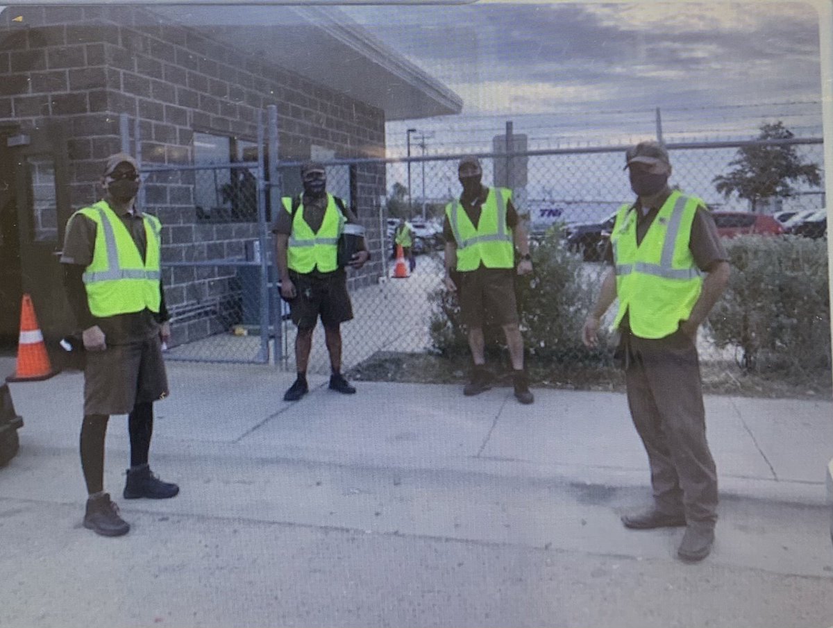 SW_Division's tweet photo. Laredo has a crew of safety at the guard gate! Guaranteed no employee will enter without getting the safety message! Laredo drivers have been Zero Hero’s in October, November and striving for a December to Remember! https://t.co/cwg7jHj5Ka