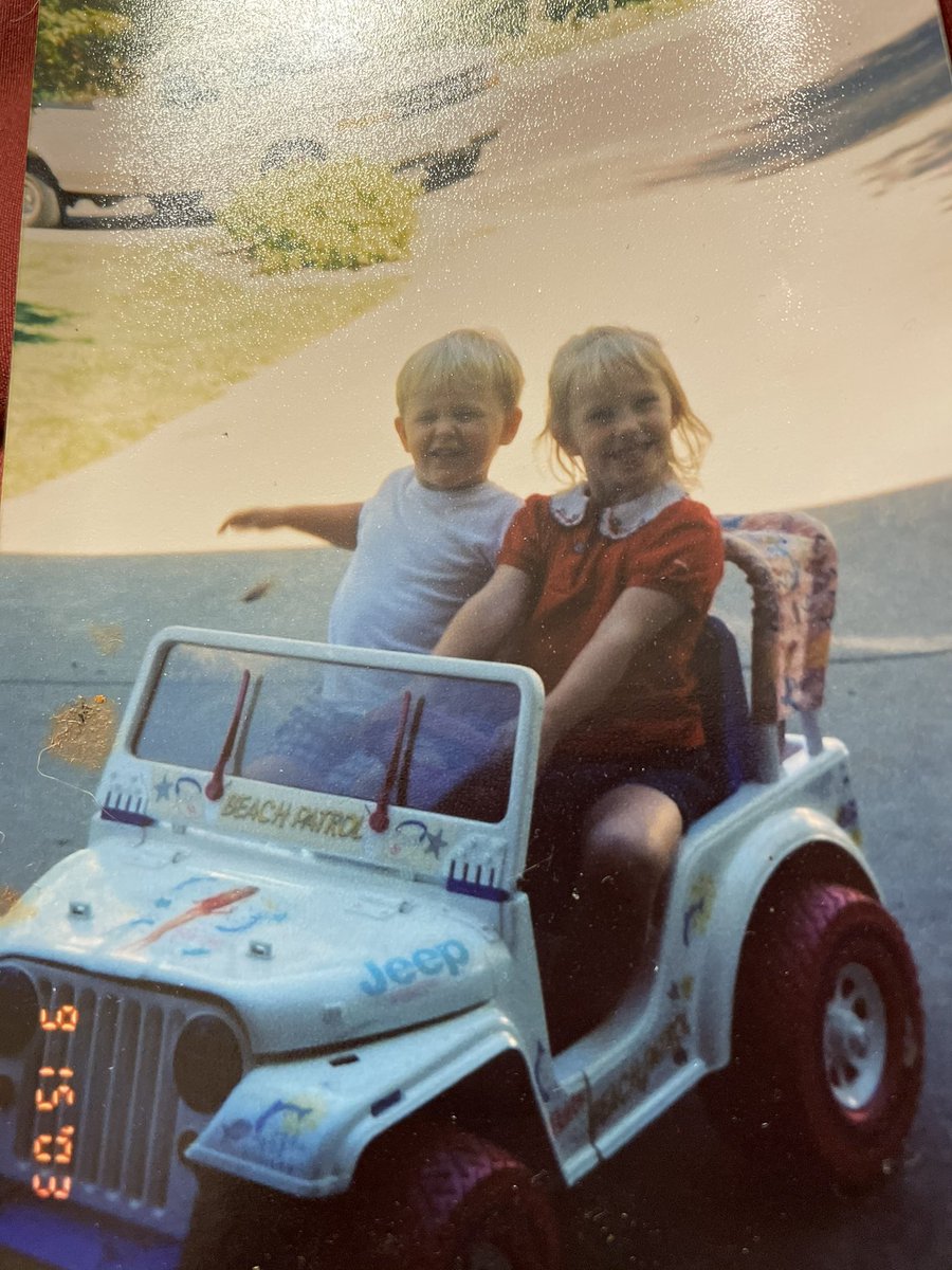 StreakingXBL's tweet photo. Happy birthday to my best friend since day one 🥳 thank you for everything you do for me, I love you ❤️ @_mandieeeeee https://t.co/mXjTgJgUKs