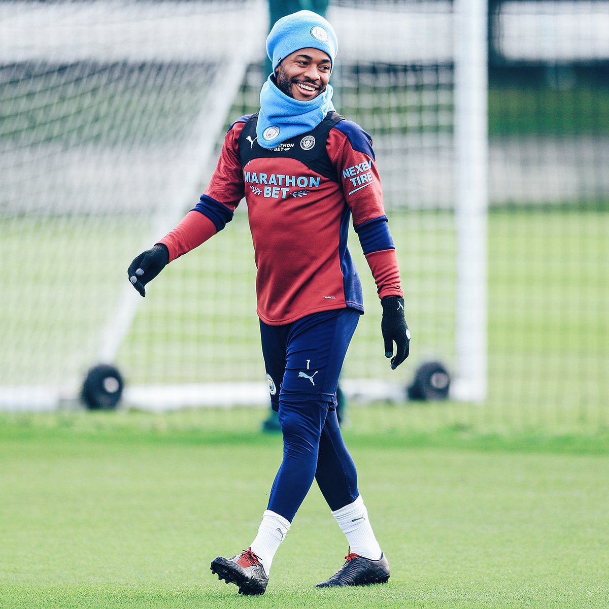 We as fans don't accept that a great Player with such talent & potential cost many points and miss chances that's not what we expectI want raz to be back the 2017/2019 one I know he can do much more than that we don't have time, many games are coming and we don't wanna ruin it