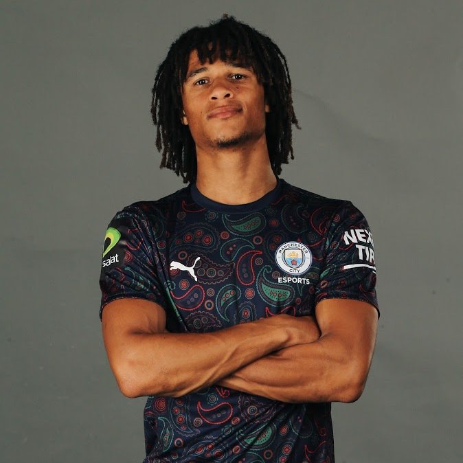  @NathanAke didn't play much tho his previous performances showed that he's solid and worthy to fight on a spot in the starting line up