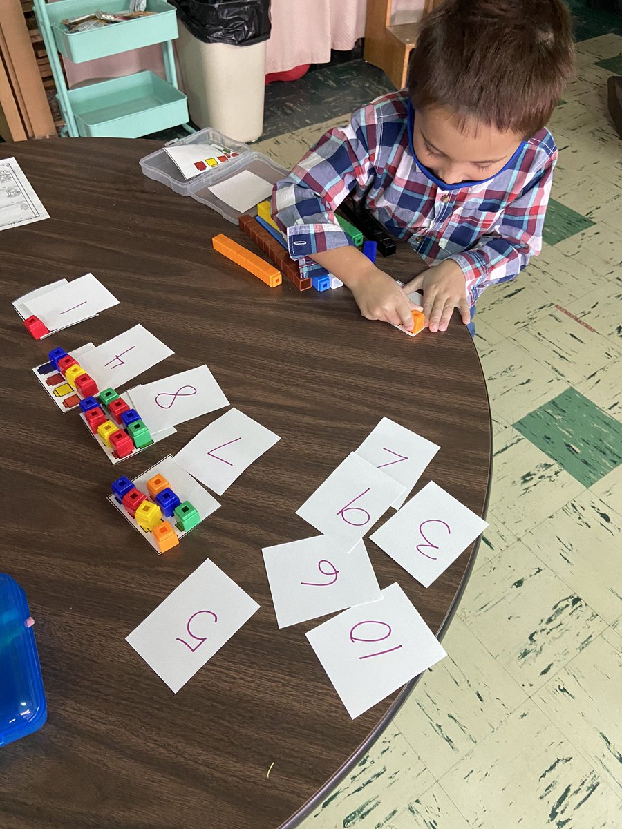 Shoup_BushES's tweet photo. Independent math stations to start off the morning 😌🌲 https://t.co/X3xIlhqUok