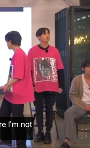 Jungkook as the emoji; a thread