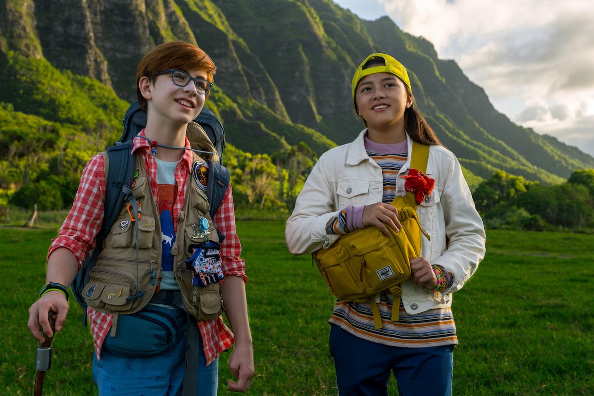 netflix's tweet photo. Christina Strain set out to write "a Goonies style movie in Hawaii that was about family, culture, and heritage.” 

That film is Finding 'Ohana, it premieres January 29 and here's your first look at director Jude Weng’s gorgeous visuals! https://t.co/g7gaIrXIGY
