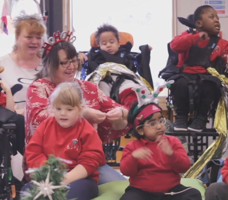 CherryGdnSchool's tweet photo. Thank you to all of the families who joined us for our online showing of the school Christmas film! All of the staff and children did a wonderful job creating a magical film and showing off all of their fantastic skills! Thank you @CorvusPictures for all your filming and editing https://t.co/KREapQK4XN