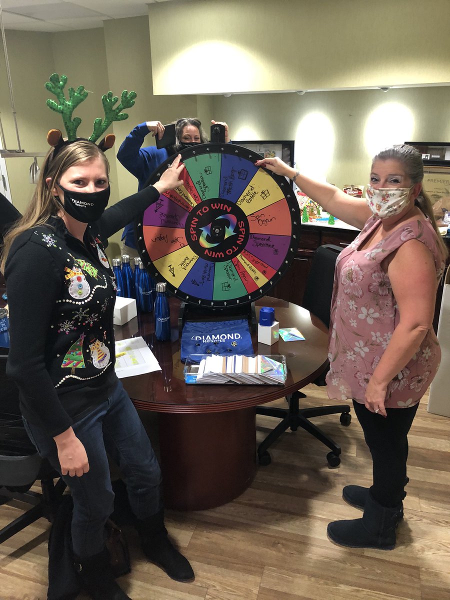 VicMcGo's tweet photo. DIAMOND RESORTS VACATION ALL-STARS!! The best part of the week- spinning the ALL-STAR PRIZE WHEEL!! #DiamondEliteStatus #OneTeamVA https://t.co/tfMnHo1mXJ
