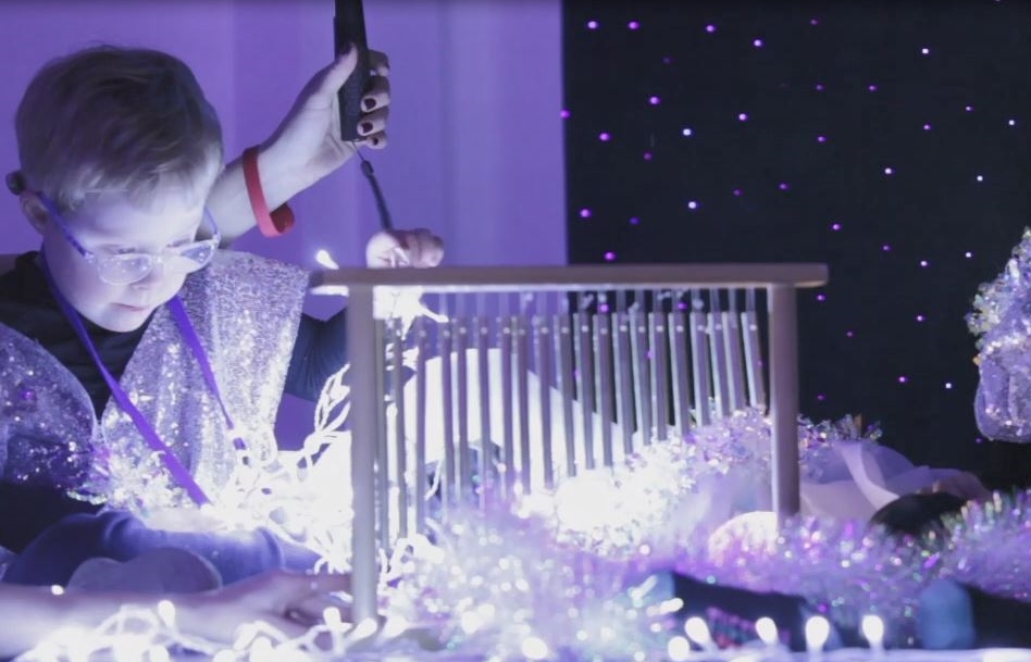 CherryGdnSchool's tweet photo. Thank you to all of the families who joined us for our online showing of the school Christmas film! All of the staff and children did a wonderful job creating a magical film and showing off all of their fantastic skills! Thank you @CorvusPictures for all your filming and editing https://t.co/KREapQK4XN