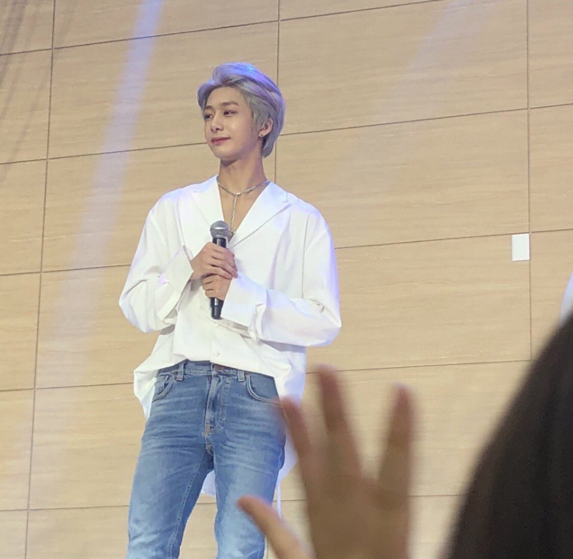 how chae Hyungwon looks in real life - a thread