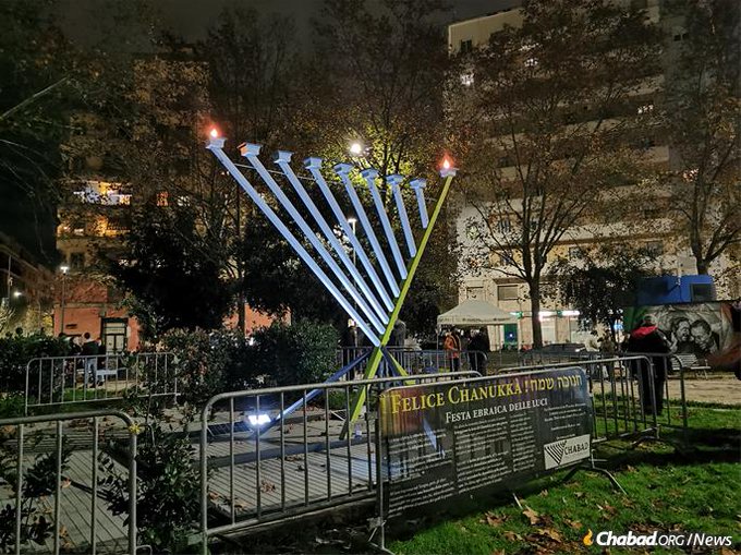 The menorah in Rome put up by Chabad Piazza Bologna. Rome, ItalyRead More:  https://www.chabad.org/news/article_cdo/aid/4972146/jewish/Let-There-Be-Light-First-Night-of-Hanukkah-2020-in-Photos.htm#utm_source=twitter&utm_medium=social&utm_campaign=tw_en
