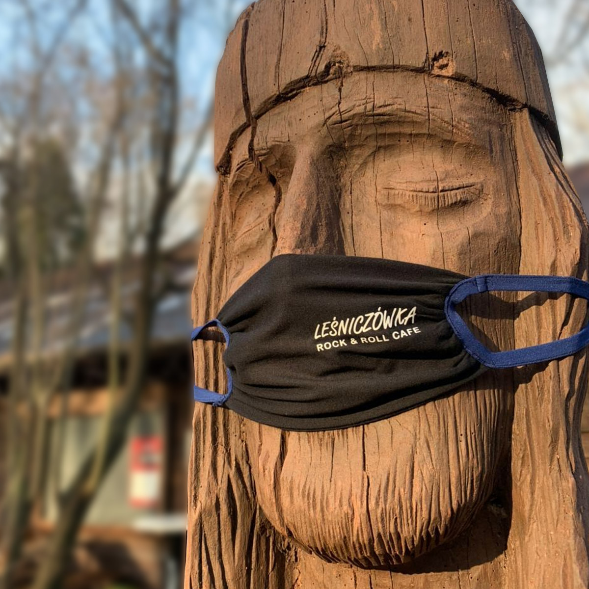 Rysiek uczy jak nosić maskę 😉
lesniczowka.art.pl/produkt/masecz…
#COVID19 #muzyka #riedel #lesniczowka #StaySafe