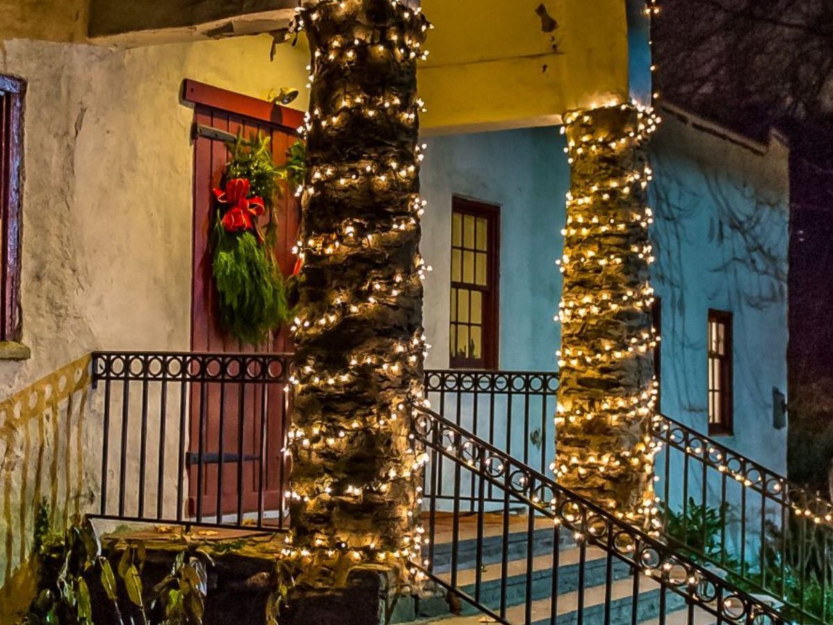 Christmas is coming! - mailchi.mp/hedgerowtheatr…