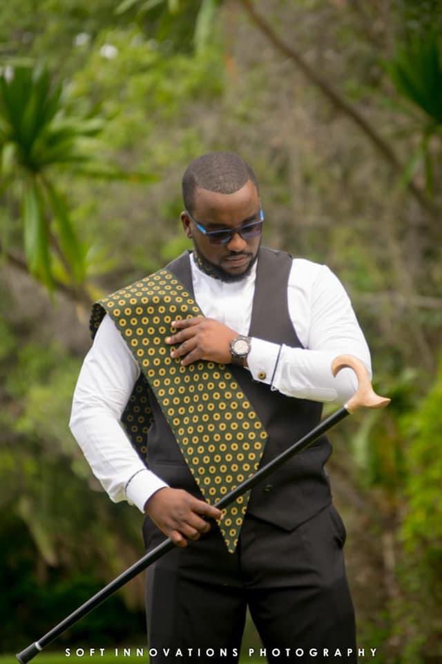 dapperkingszim's tweet photo. Something Different and Dapper for @gilsonjunior_officials Lobola ceremony, we crafted this royal inspired look for the lobola congratulations sir on your union...
#dapperkings #Lobola #style #Bespoke #Africa #Print #harare https://t.co/6nrPslfli6