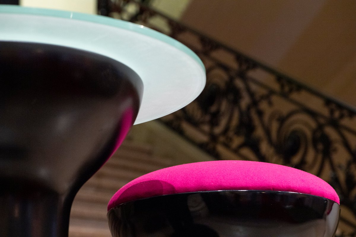 Mobilier national tweet media