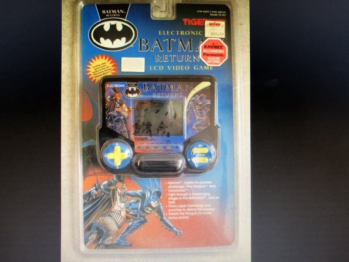 bwon35's tweet photo. Old School Wednesday.... WedNESday...Batman Returns (1992)...Based on the hit movie..also Batman Returns tiger handheld game was also released....#ilovethe90s..#batmanreturns..#konami..#WedNESday..#oldschoolwednesday..#tigerhandheld..@DCBatman..@warnerbros.. https://t.co/TvQC11SqNX