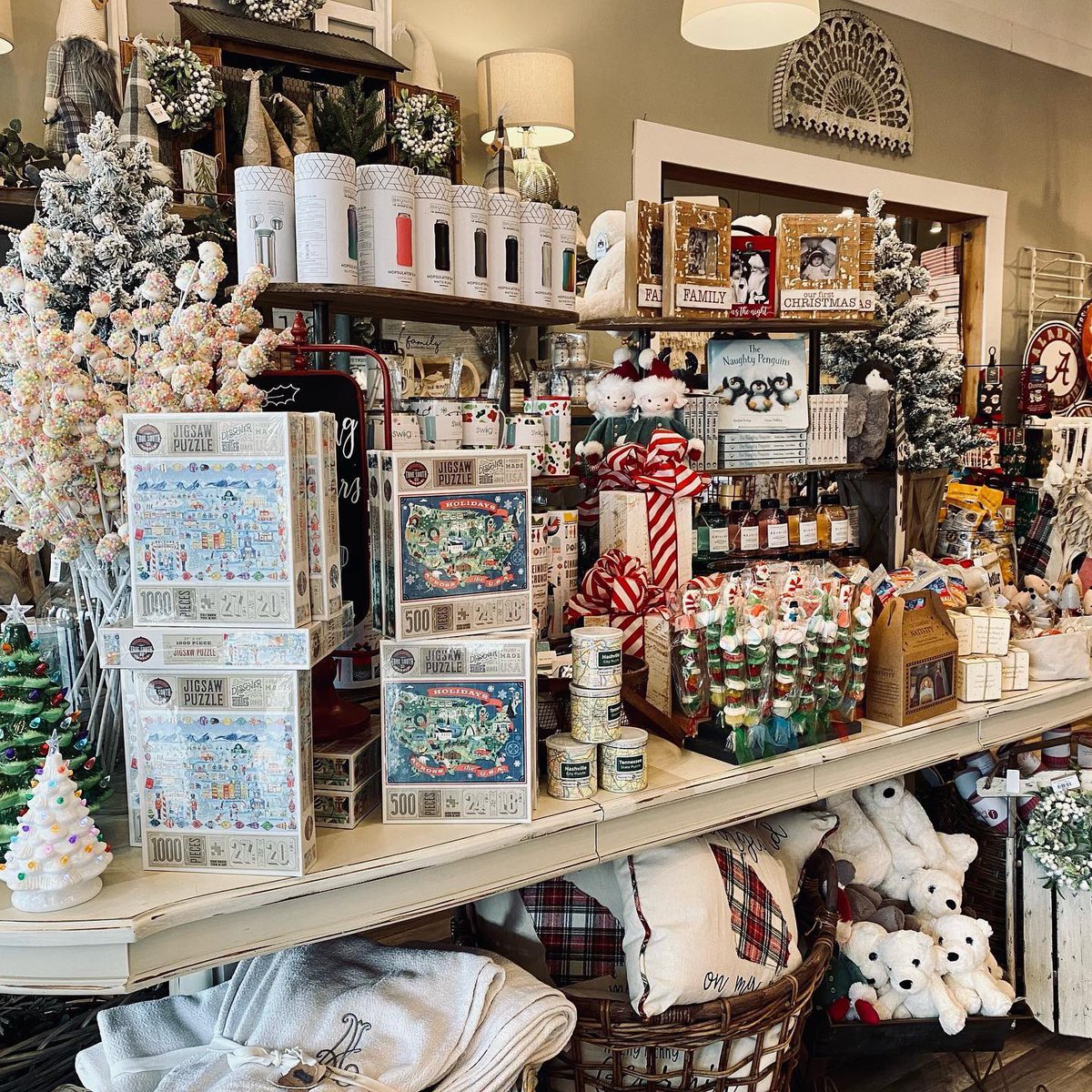 TheRusticMarket's tweet photo. Find all the gifts you need to fill your stockings to the brim! There’s something for everyone! Shop in store or online! #shoptherusticmarket #igotitatthemarket #shopsmall #shoplocal https://t.co/mPOLvTI2tC