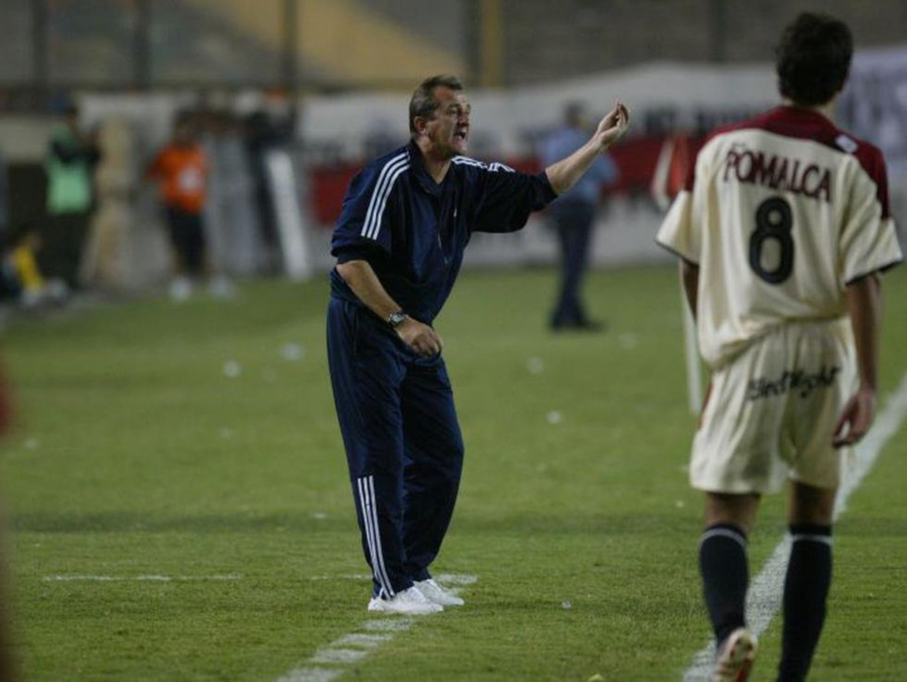 Agencia Andina on Twitter: "⚽El exentrenador de Sporting Cristal, el brasileño Rene Weber, falleció hoy víctima de covid-19 en su país natal https://t.co/RK8fihxrdi https://t.co/vMf84ojLsF" / Twitter