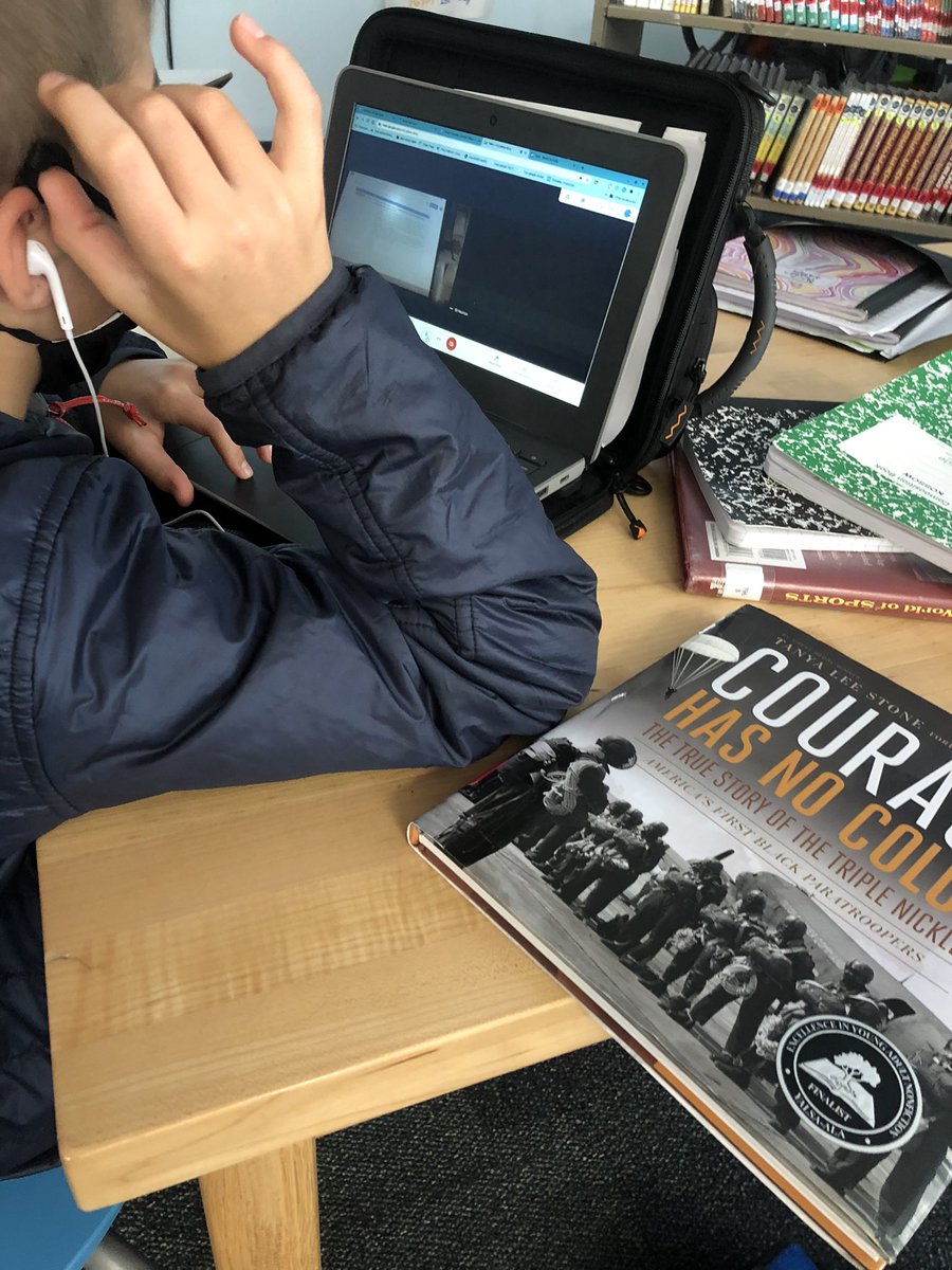 Becky_Pizzo's tweet photo. Narrative nonfiction book club chats! Tracking central ideas and details in our partnerships @SarahKasprowicz #mertonint #mertonproud https://t.co/gzdhXTJwWz